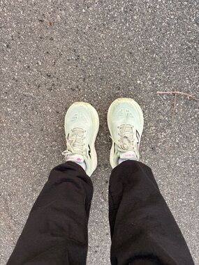 New Balance Fresh Foam Mores